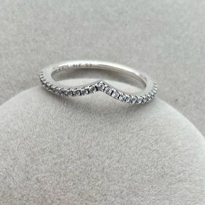 Pandora Wishbone ring 💍
